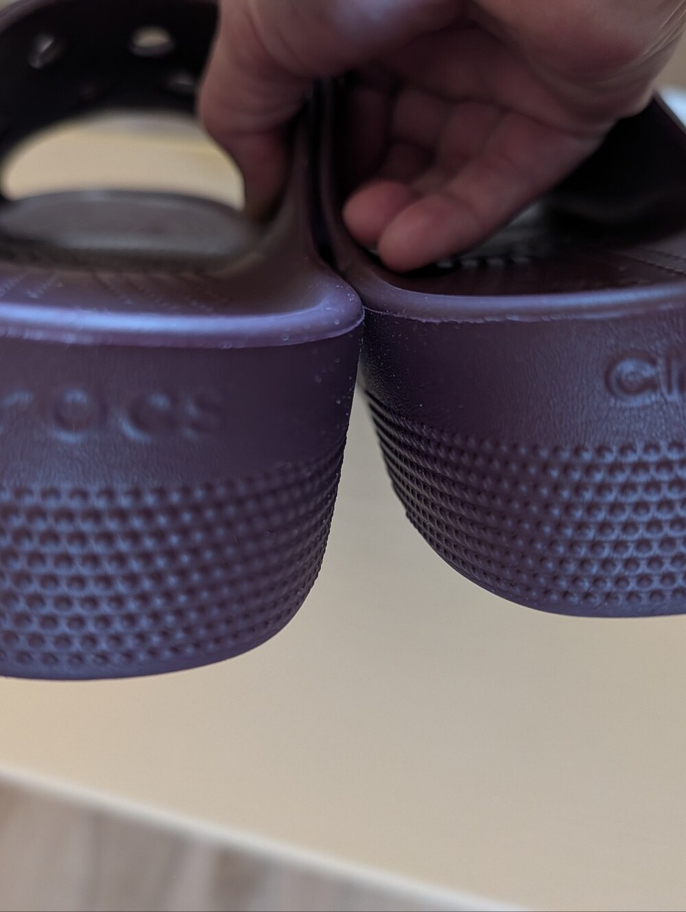 Crocs Women's Classic Platform Slide Dark Cherry SIZE 11 - Picture 4 of 6